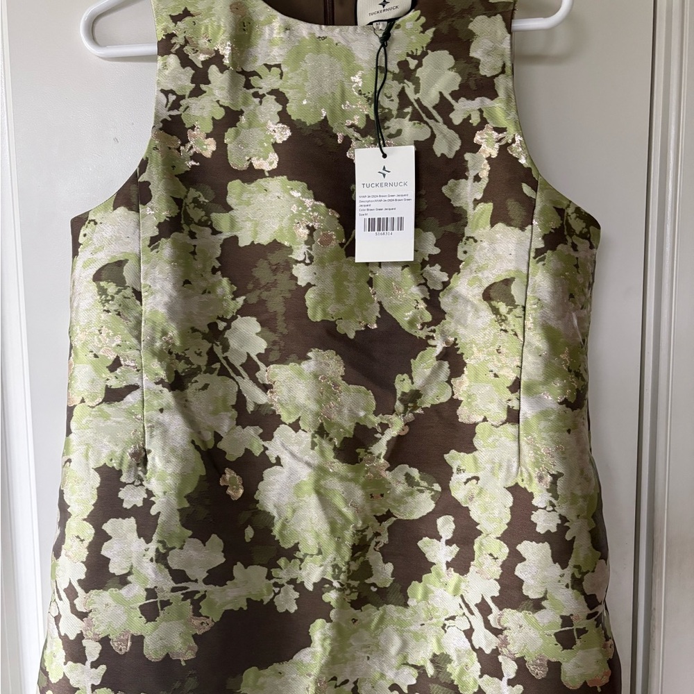 ✨ Tuckernuck Metallic Floral Jacquard Shift Dress NWT ✨